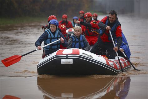 when were life preservers invented